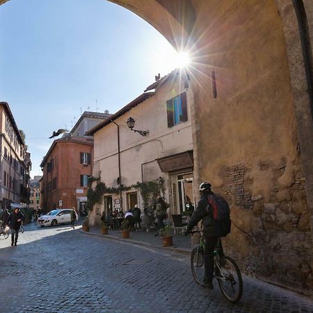 Enchanting Loft In Trastevere Рим Экстерьер фото