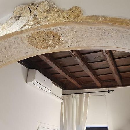 Enchanting Loft In Trastevere Рим Экстерьер фото