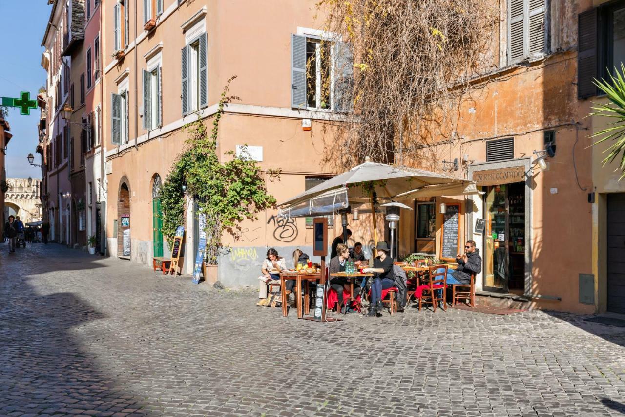 Enchanting Loft In Trastevere Рим Экстерьер фото