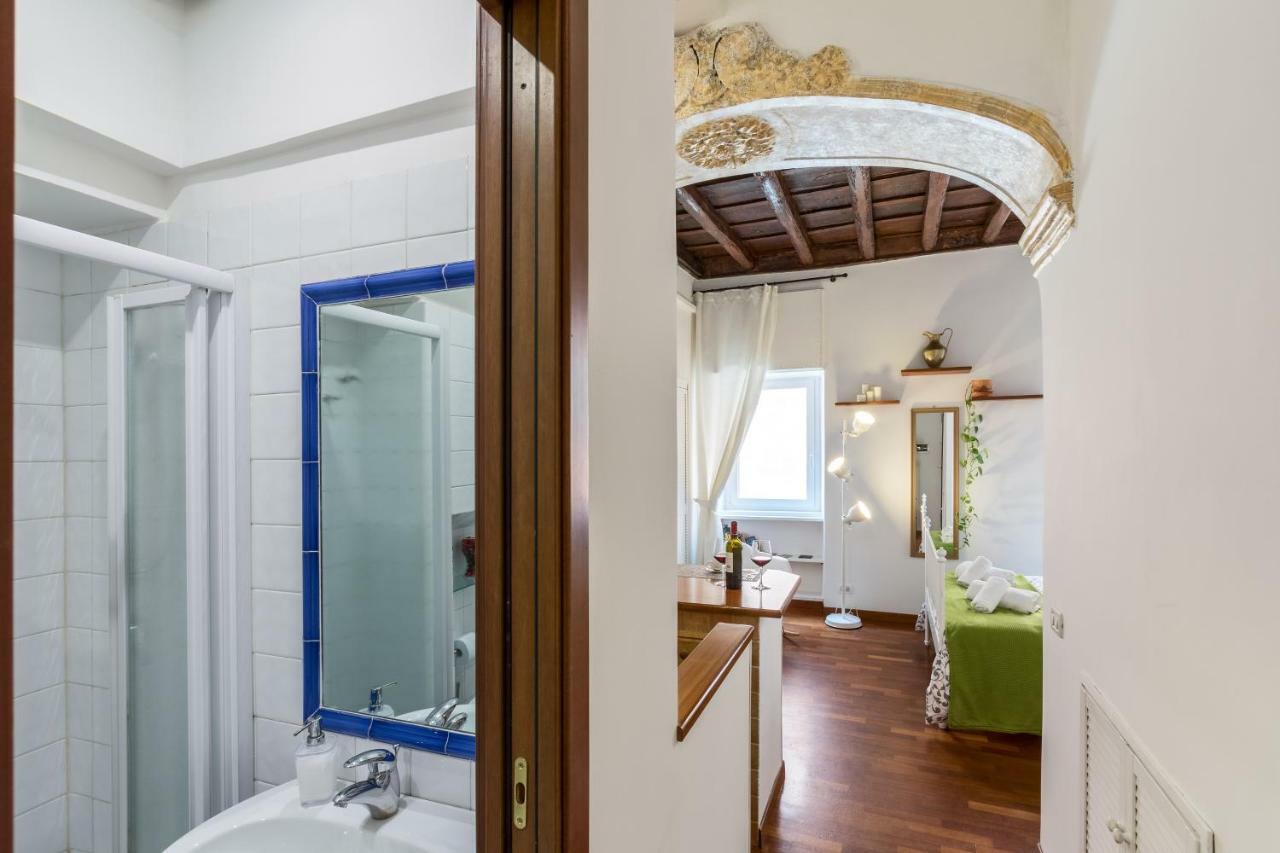 Enchanting Loft In Trastevere Рим Экстерьер фото